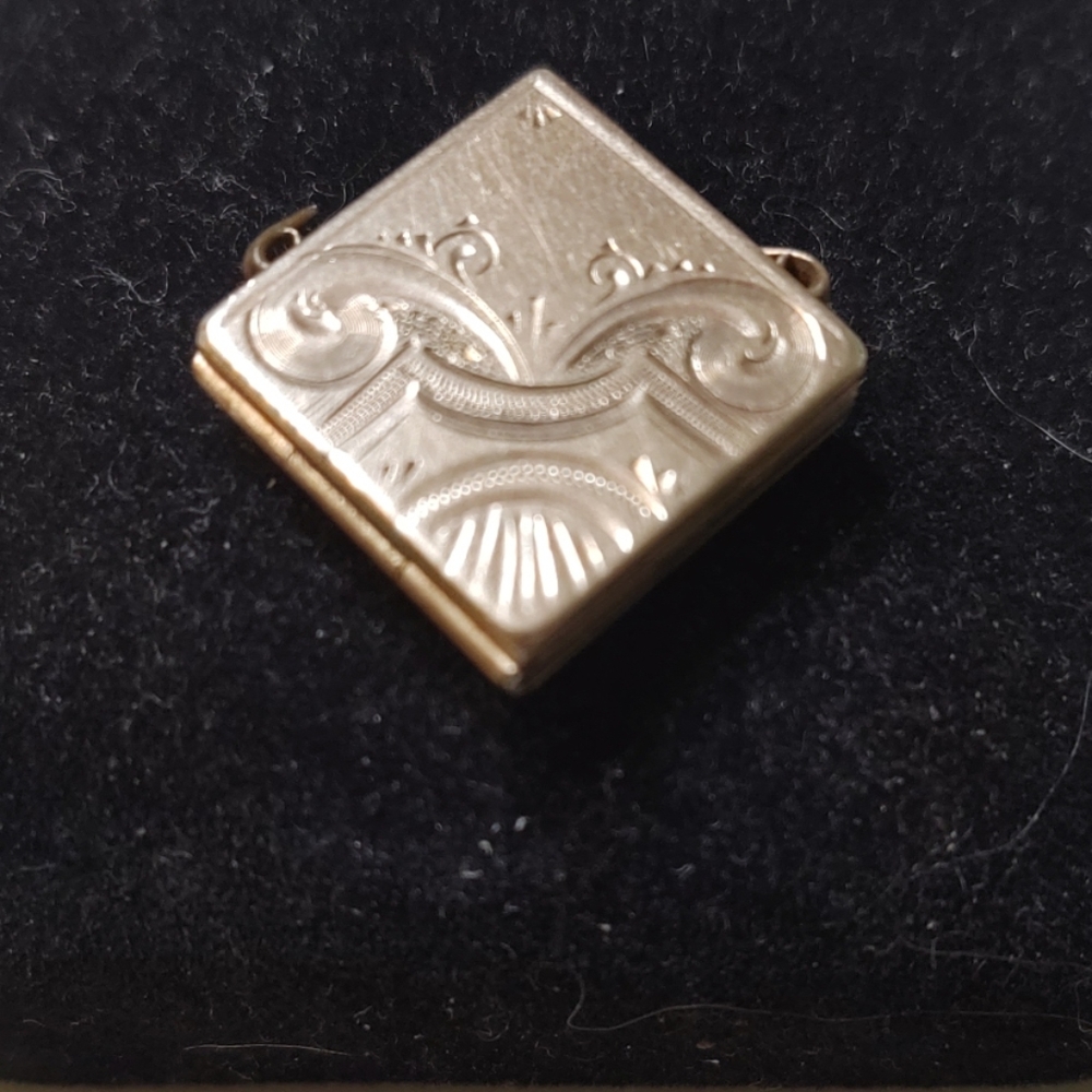 Victorian Gold Filled Locket